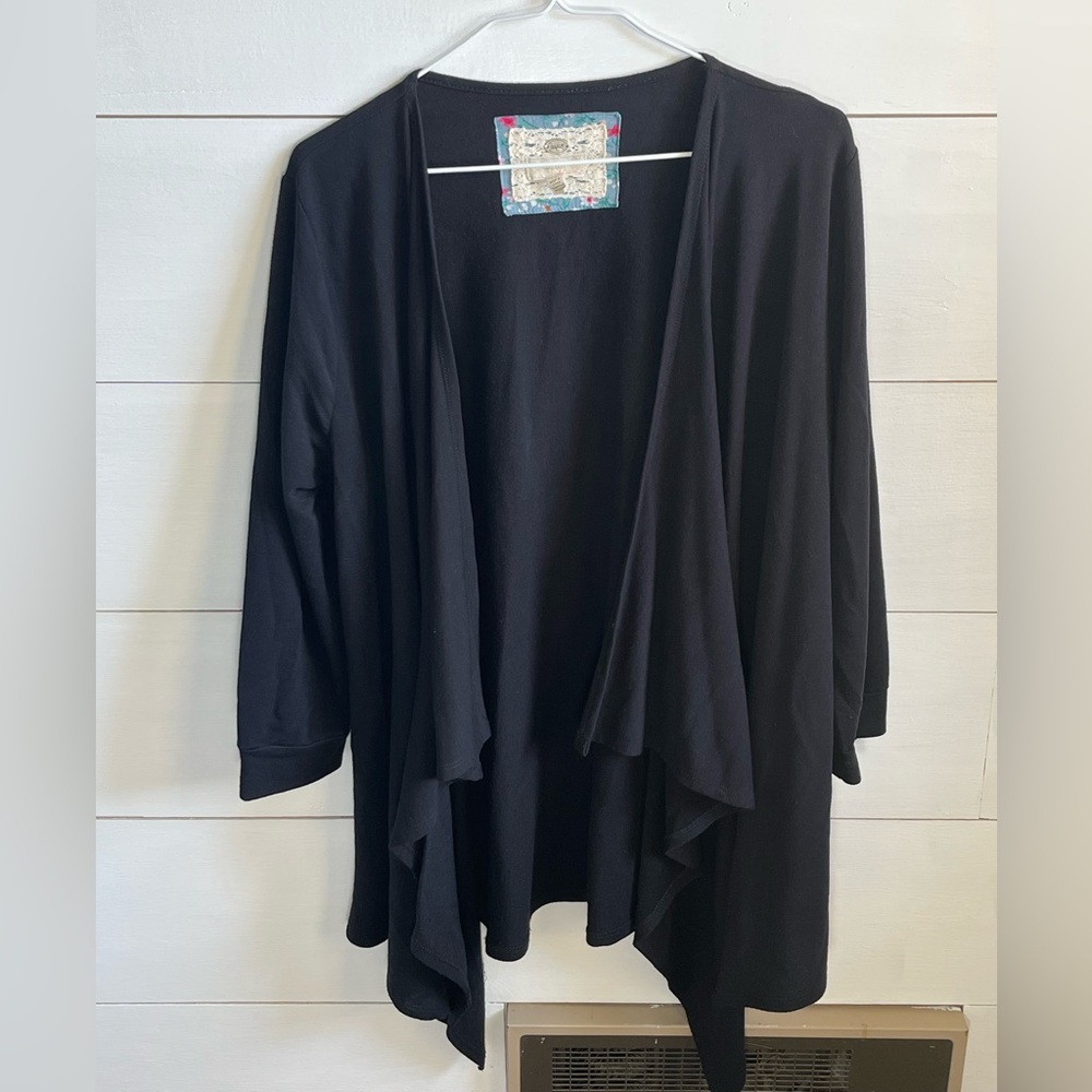 Cupio Black Cardigan